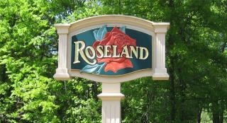Welcome to Roseland sign